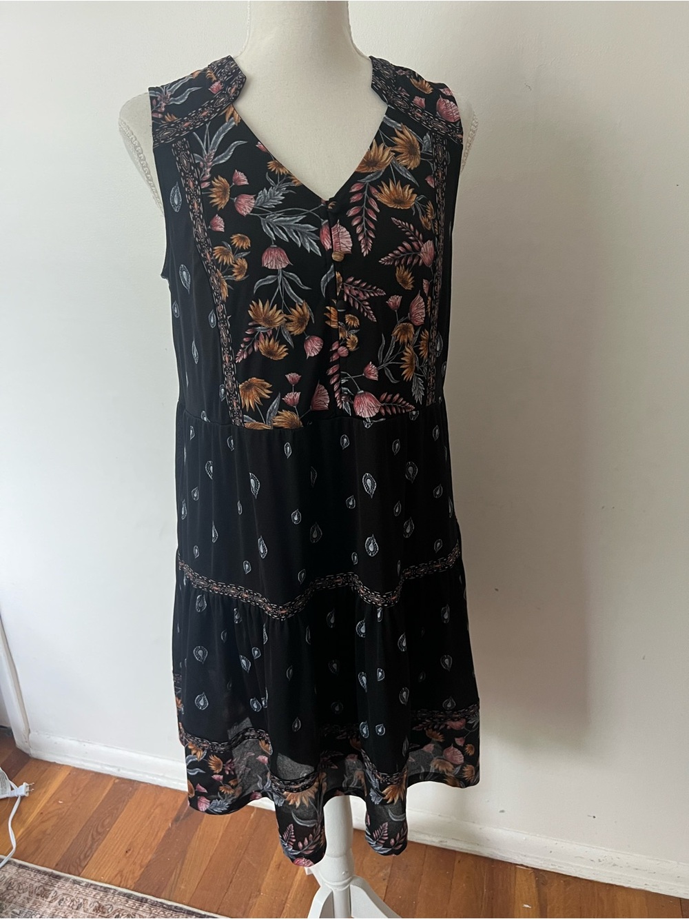Style & Co. Sleeveless Black Floral Boho V-Neck Summer Dress, women’s size S.